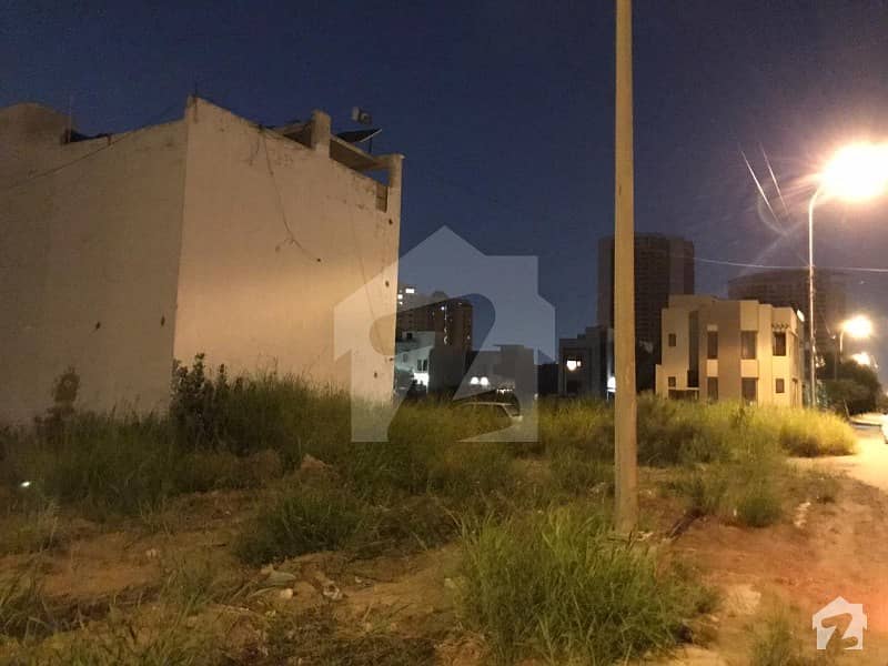 Chance Deal beach st 1 corner 1000 Yard Plot Ideal Location In Dha Phase 8