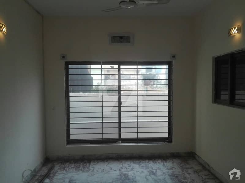 20 Marla Upper Portion In D-12 For Rent