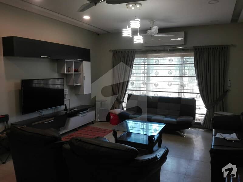 D12 40x80 Fully Furnished Portion For Rent
