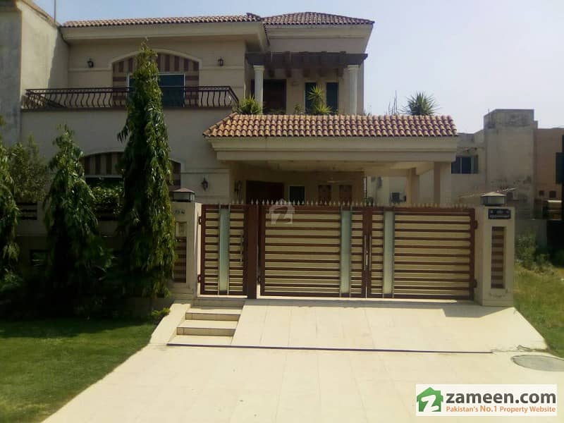 1 Kanal Old House Lower Portion For Rent In Phase 5