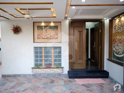 Stunning 10 Marla House In Bahria Town Available Stunning 10 Marla House In Bahria Town Available