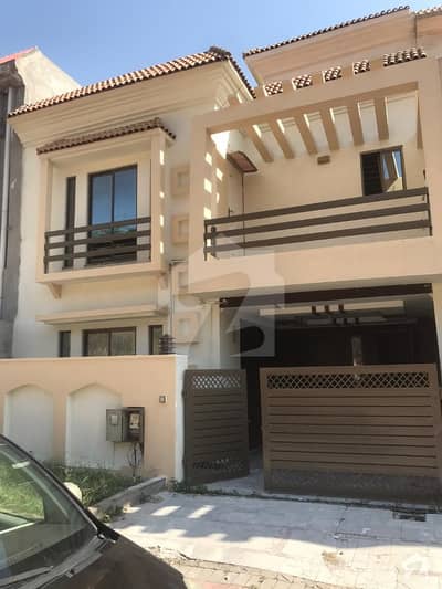 05 Marla 03 Bed House is Available For Sale 05 Marla 03 Bed House is Available For Sale