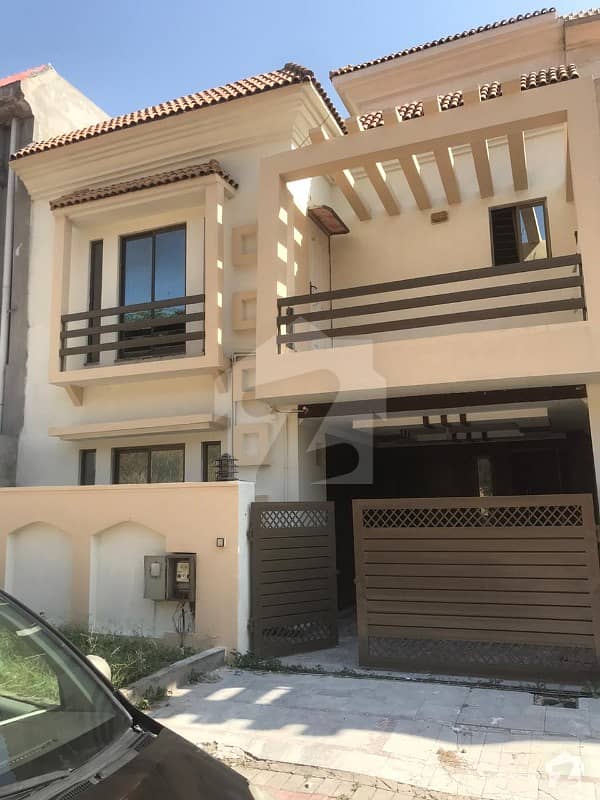 05 Marla 03 Bed House is Available For Sale