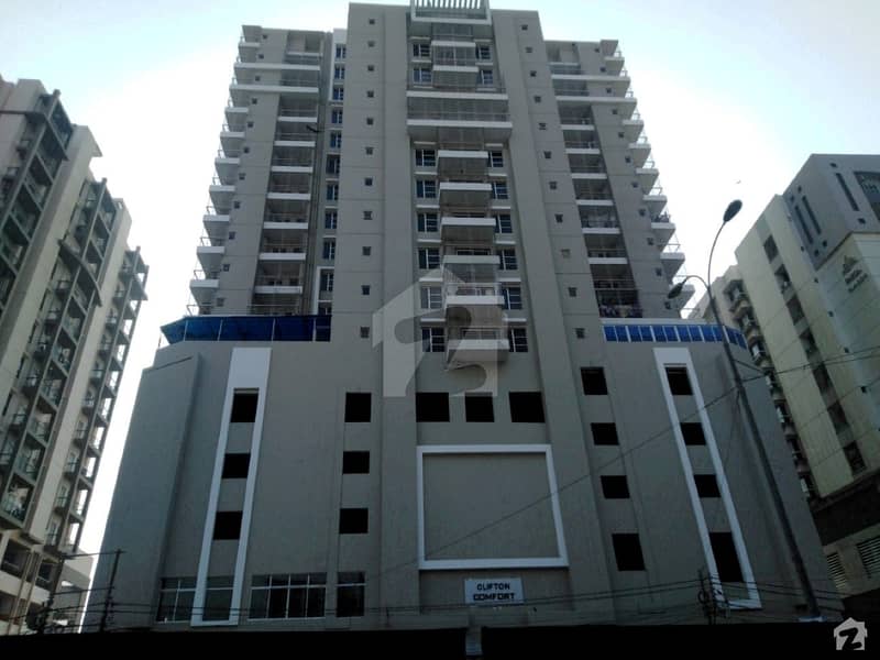 کلفٹن ۔ بلاک 9 کلفٹن کراچی میں 3 کمروں کا 8 مرلہ فلیٹ 3.25 کروڑ میں برائے فروخت۔