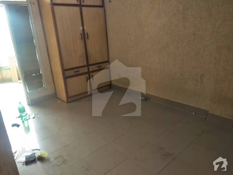 522  Square Feet Flat Is Available For Rent In G-10