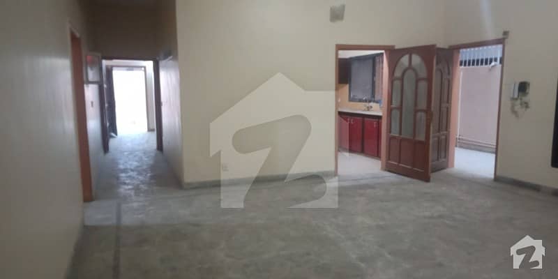 5400  Square Feet Warehouse Available For Rent In North Nazimabad