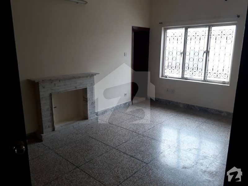 500syd Beautifull Upper Portion For Rent In F10 Islamabad  3beds With 3 Attached Bath