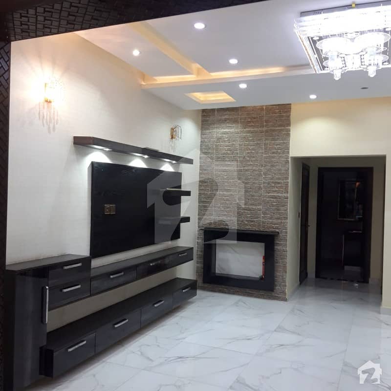 10 Marla Brand New House For Sale In Wapda Town