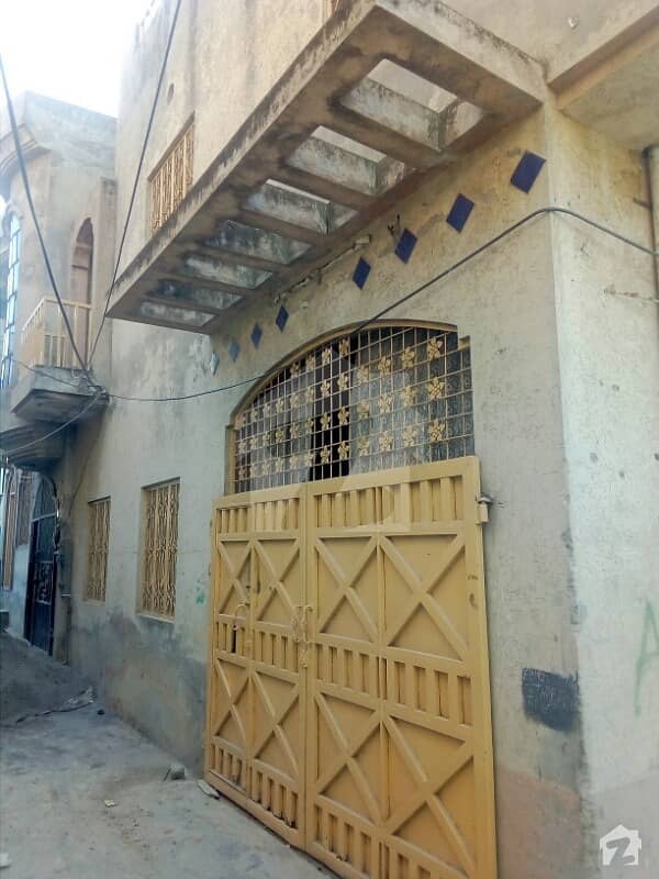 Stunning 900  Square Feet House In Fateh Garh Town Available