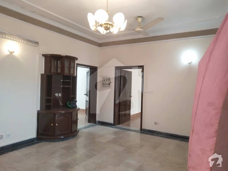 One Kanal Upper Portion Available For Rent In Dha Lahore