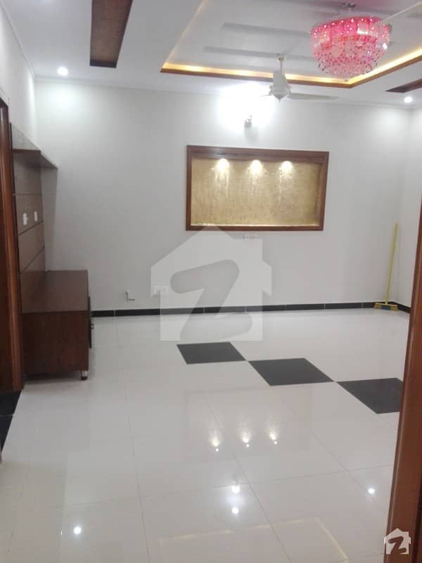 House Of 2000  Square Feet For Rent In G-13