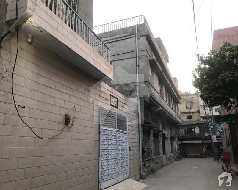 Semi Commercial 9 Marla Corner House For Sale Sant Nagar Lahore