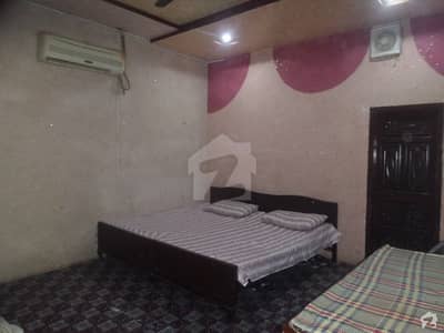 چِبن فیصل آباد میں 3 کمروں کا 7 مرلہ مکان 25 ہزار میں کرایہ پر دستیاب ہے۔