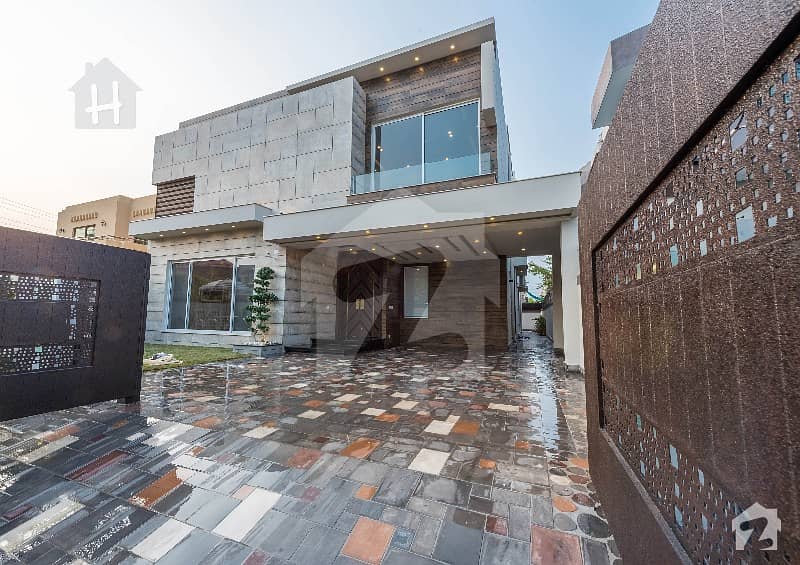 1 Kanal Modern Stylish Villa Available In Dha Lahore 1 Kanal Modern Stylish Villa Available In Dha Lahore