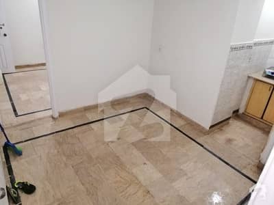 450 Square Feet Flat For Sale In Tariq Road 450 Square Feet Flat For Sale In Tariq Road