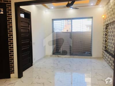 10 Marla Brand New House For Rent 10 Marla Brand New House For Rent