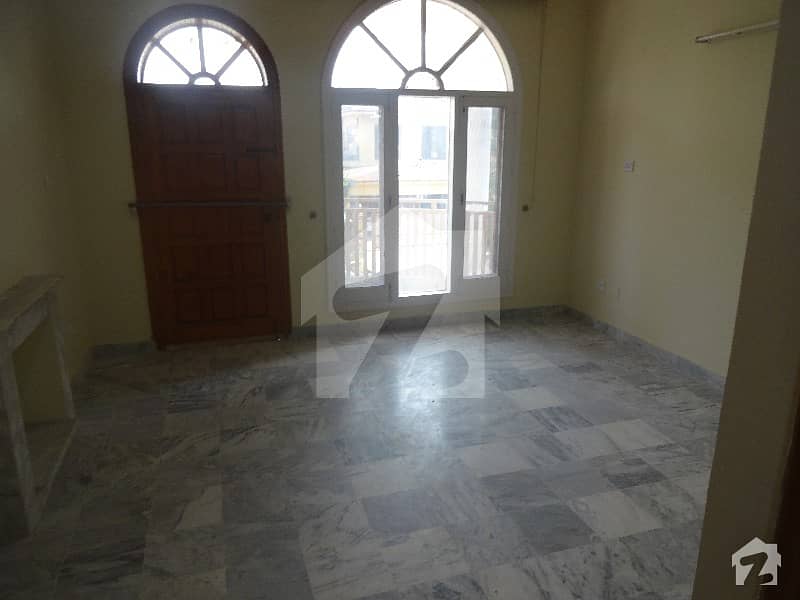 Spacious House 1000 Sq. Yard Available For Rent