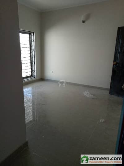 One Kanal 5 Beds Double Kitchen House Near Kalma Chowk Gulberg 3 One Kanal 5 Beds Double Kitchen House Near Kalma Chowk Gulberg 3