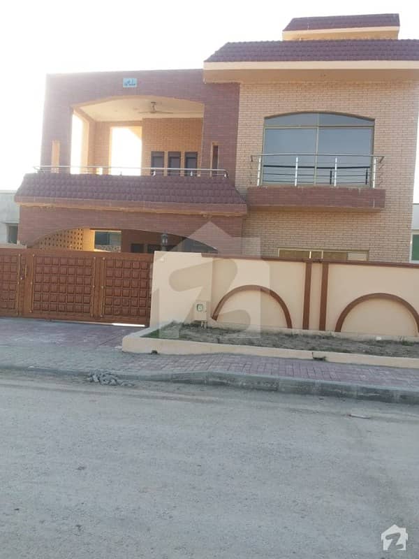 10 Marla House For Sale In Bahria Town Phase 08