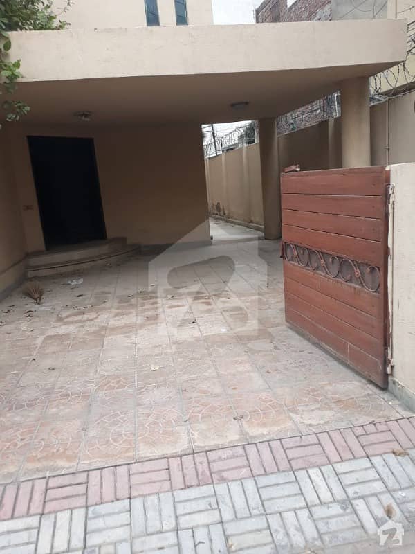 2 Kanal As Semi Commercial Beautiful Bungalow For Sale In Abu Bakar Block Garden Town Near Canal