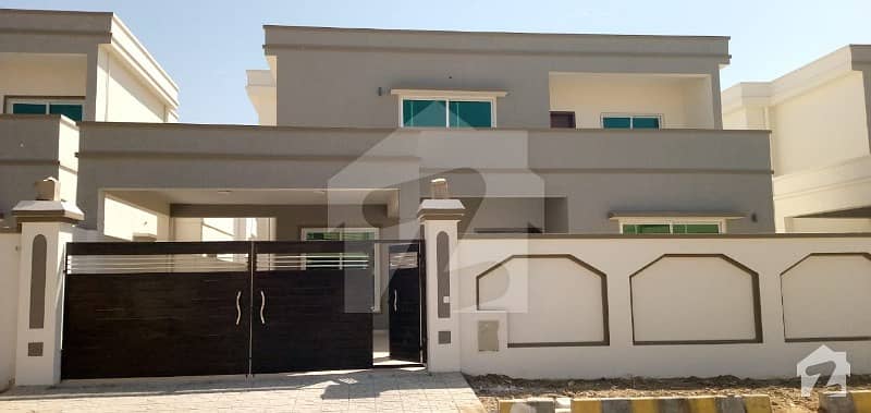 500 Sq Yard Park Facing 5 Bed Dd New House Falcon Baloch Colony
