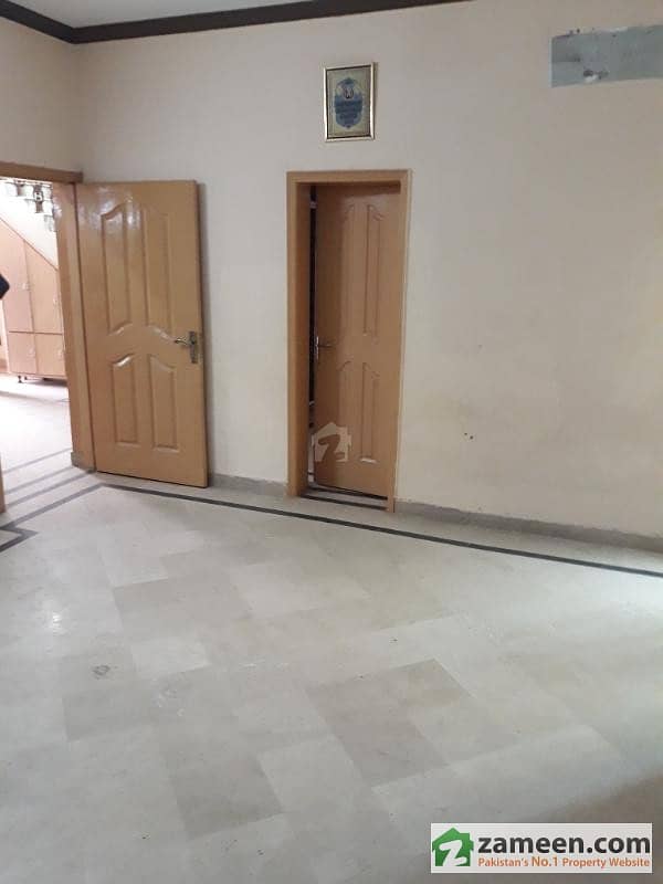 Corner House With 7 Bed Rooms For Sale In Model Town - Block N Extension