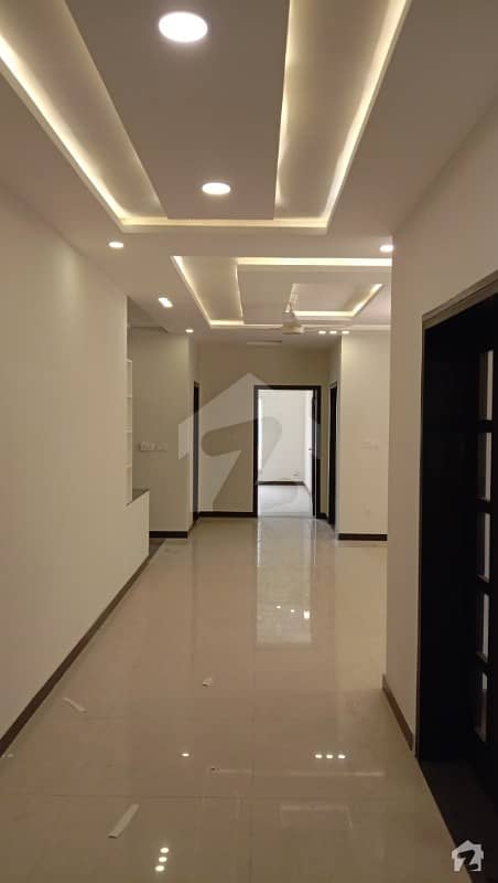 1 Kanal  Brand New Upper Portion For Rent