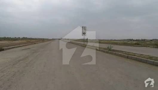 ڈی ایچ اے فیز 8 - بلاک ٹی فیز 8 ڈیفنس (ڈی ایچ اے) لاہور میں 1 کنال رہائشی پلاٹ 2.7 کروڑ میں برائے فروخت۔ ڈی ایچ اے فیز 8 - بلاک ٹی فیز 8 ڈیفنس (ڈی ایچ اے) لاہور میں 1 کنال رہائشی پلاٹ 2.7 کروڑ میں برائے فروخت۔