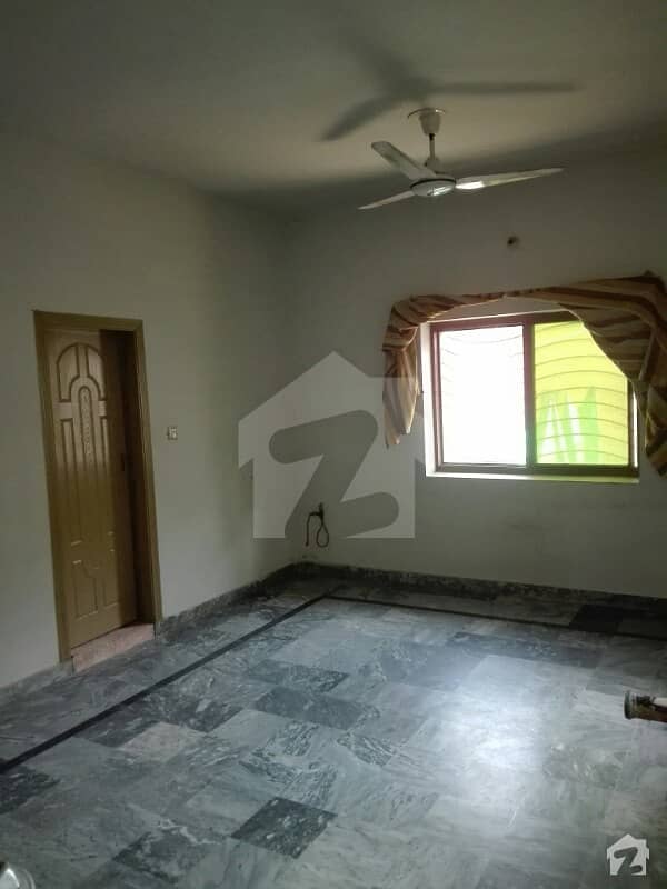 Big Room With Attach Bathroom For Rent On Farooq-e-Azam Road