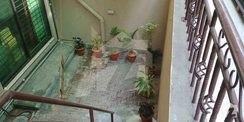 1.25 Kanal Triple Unit House With Full Basement For Sale In Cavalry Ground Lahore