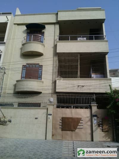 Gulshane Iqbal Block 4 With Completion 250 Yards Bungalow Portion 1st Floor Slightly Used West Open