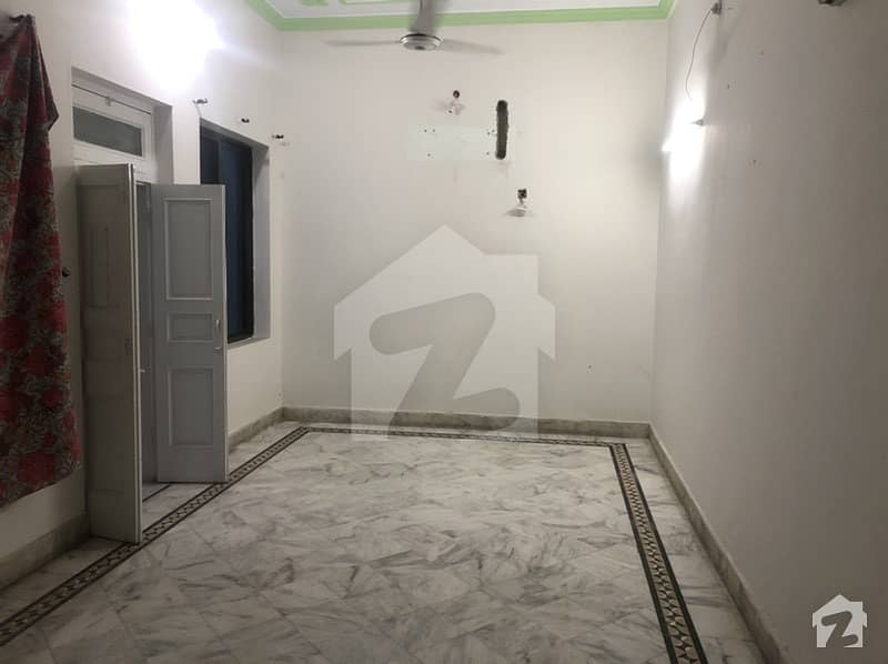 1125  Square Feet House In Tariqabad
