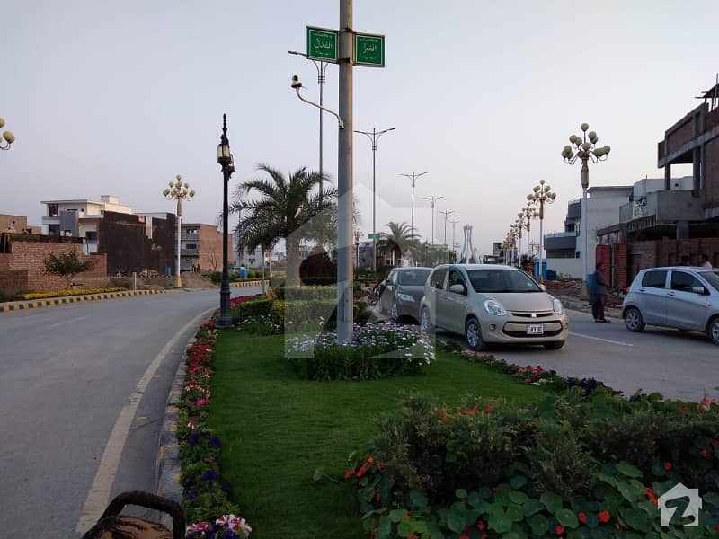 5 Marla Plot For Sale In Gulberg Phase2 Dera Ghazi Khan Gulberg Town Phase 2, Gulberg Town