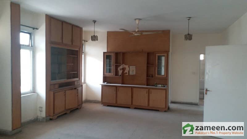 Askari 7 Top Floor Flat Available For Sale Askari 7 Top Floor Flat Available For Sale