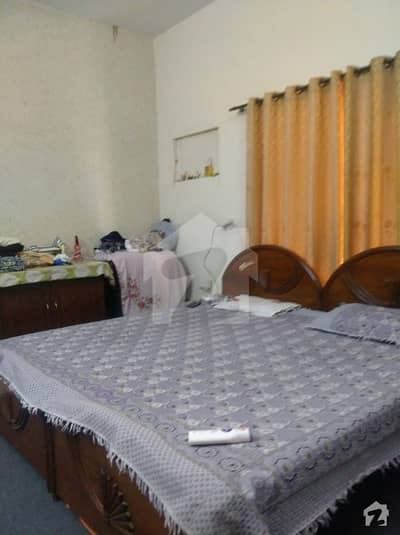 منور کالونی راولپنڈی میں 4 کمروں کا 13 مرلہ مکان 1.65 کروڑ میں برائے فروخت۔
