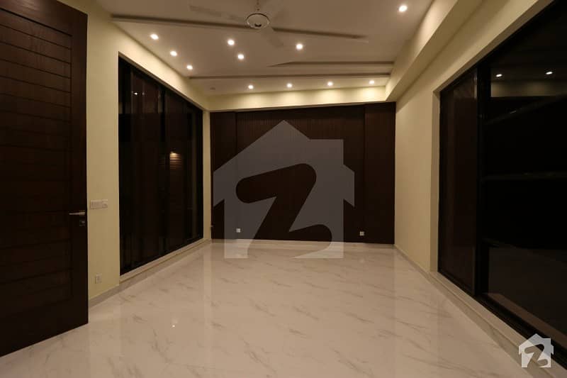 ڈی ایچ اے فیز 6 ڈیفنس (ڈی ایچ اے) لاہور میں 5 کمروں کا 1 کنال مکان 6.25 کروڑ میں برائے فروخت۔