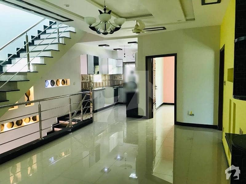 3 Bed Flat First Floor In PWD Near To Express Highway Only For Commercial Office