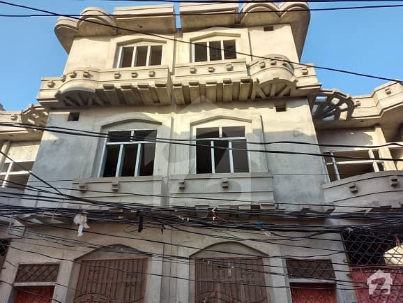 ورسک روڈ پشاور میں 4 کمروں کا 3 مرلہ مکان 46 لاکھ میں برائے فروخت۔