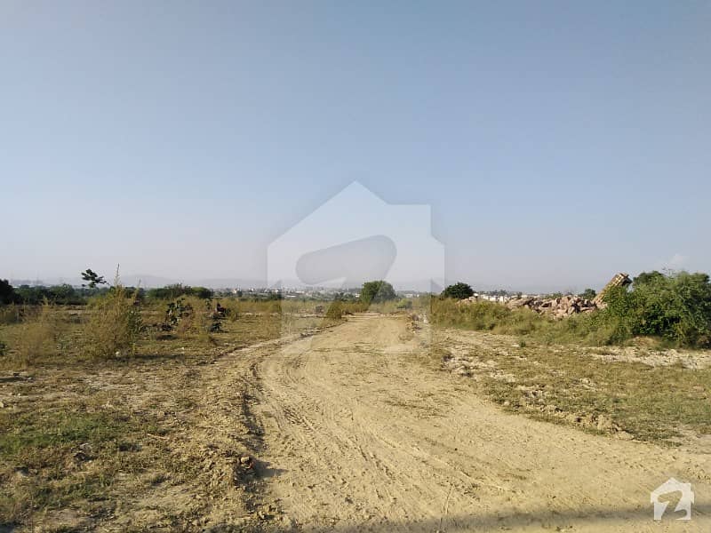A Very Hot Location Close To Main Double And Markaz 25 X50 Plot For Sale