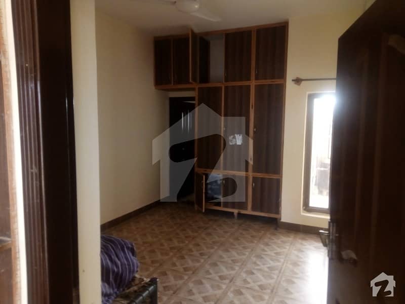 Green Ave 1 Bed Flat Bachelor husband Wife For Rent 15000