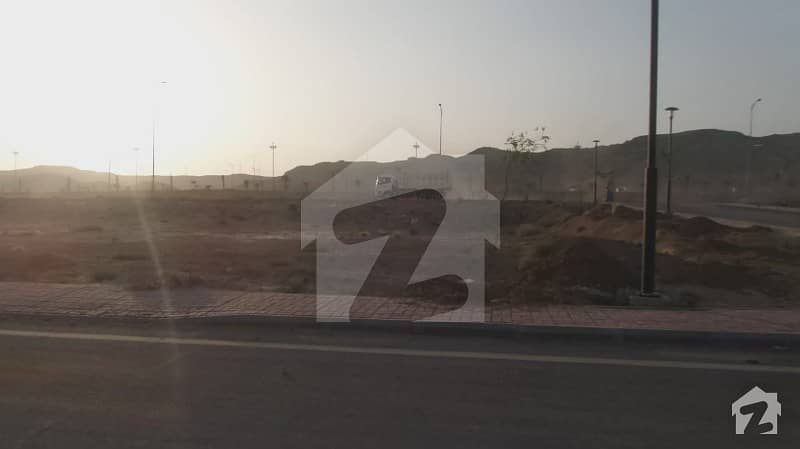 West Open And Corner Plots Are Available In Bahria Town Karachi