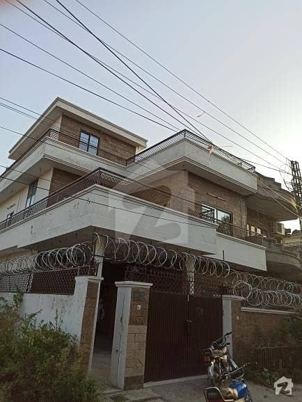 صدر راولپنڈی میں 4 کمروں کا 10 مرلہ مکان 2.3 کروڑ میں برائے فروخت۔