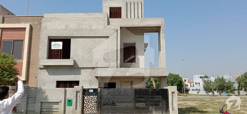 Double Storey Grey Structure House For Sale Bahria Town Lahore