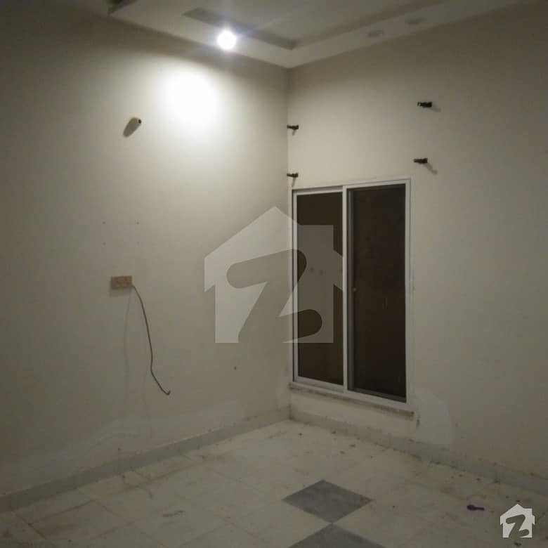 ایڈن ویلی فیصل آباد میں 3 کمروں کا 3 مرلہ مکان 58 لاکھ میں برائے فروخت۔