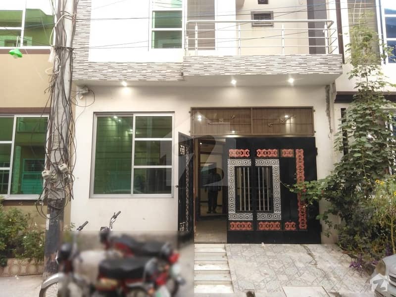 3.5 Marla House Ideally Situated In Lalazaar Garden