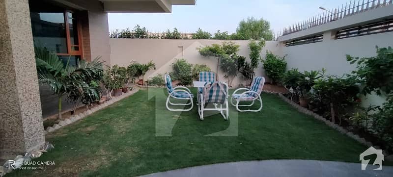Dha Phase 8 500 Sq Yards Bungalow 5 Bedrooms With Basement Slightly Use For Sale