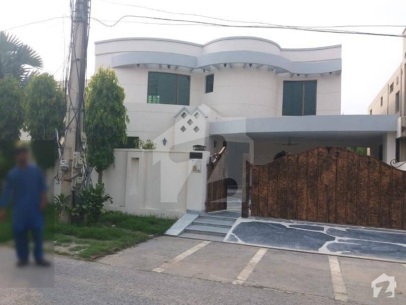 1 Kanal Corner Facing Park Owner Build Bungalow For Sale In DHA Phase 3 Near To Mosque Park McDonald 1 Kanal Corner Facing Park Owner Build Bungalow For Sale In DHA Phase 3 Near To Mosque Park McDonald
