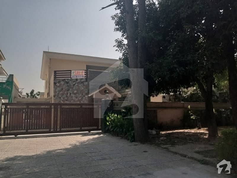 I8 Near Shafa Hospital One Kanal House For Sale