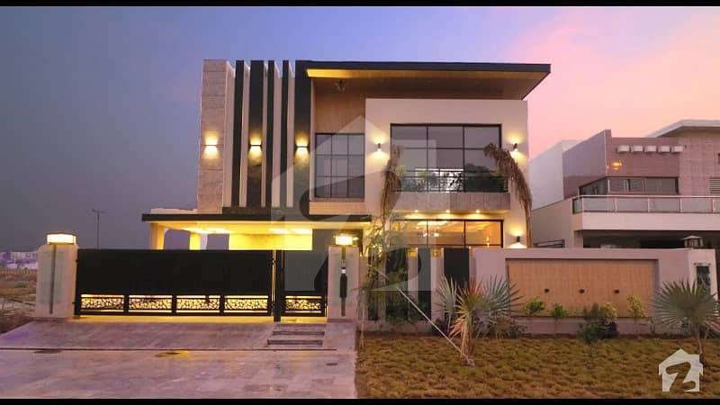 1 Kanal Top Of The Line Villa For Sale In Reasonable Price