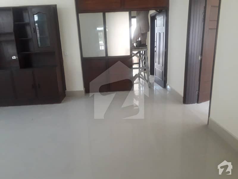 F-11 Upper Portion For Rent New Tiles 3 Beds Rent 85000  Real Picture